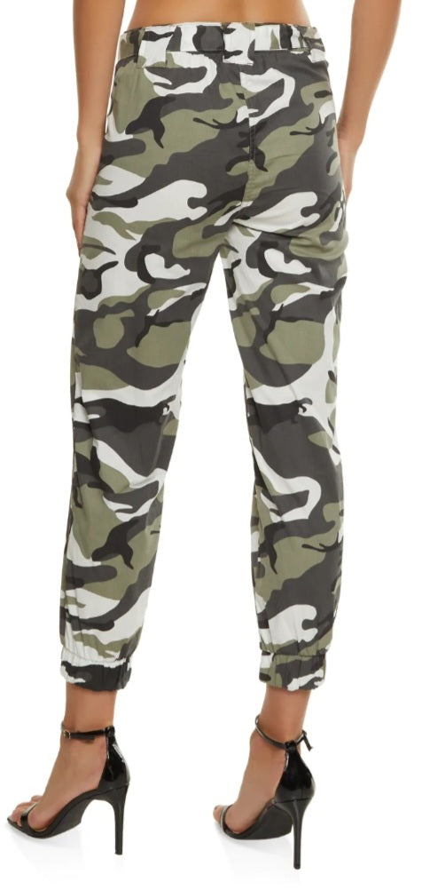 Camo Joggers w/tie waist