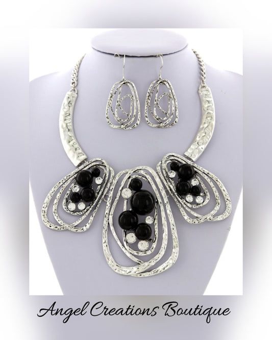 Silver Hammered Metal Necklace & Earring Set