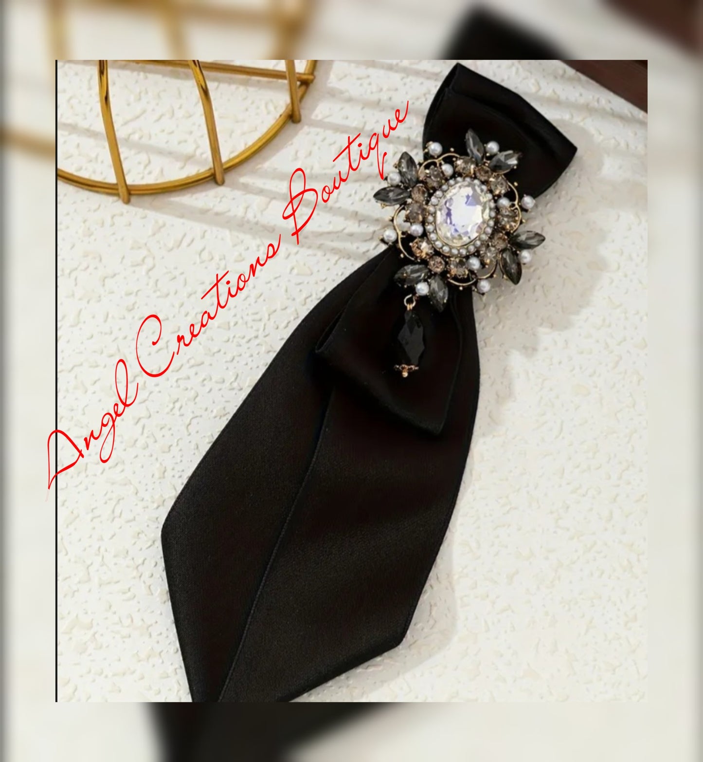 That Girl Bow Brooch