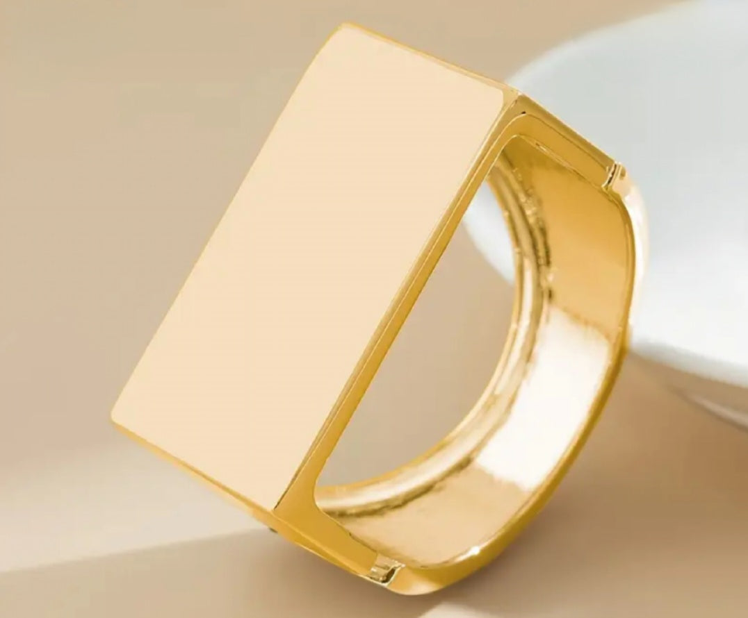 Square Statement Bracet